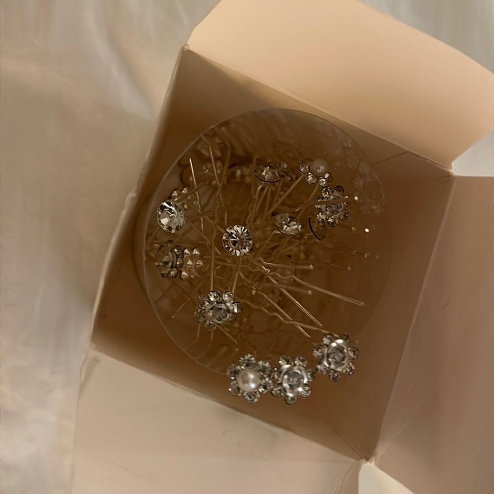 Special occasion bobby pins